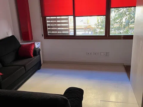 Estudio en calle del Amparo, 103