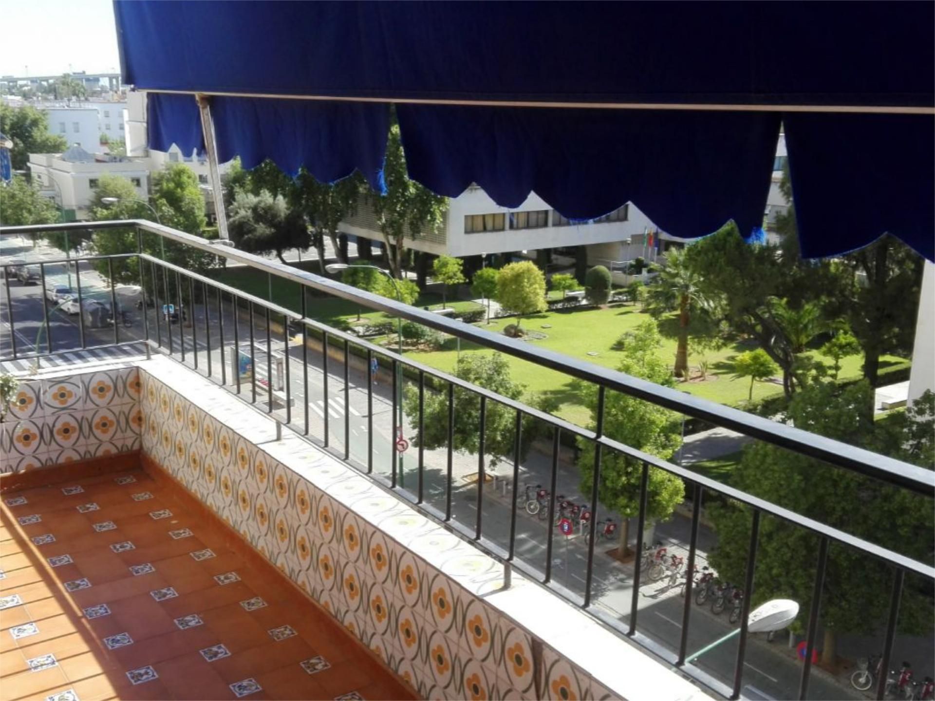 Piso en  Avenida de la Reina Mercedes 43 - Foto 12