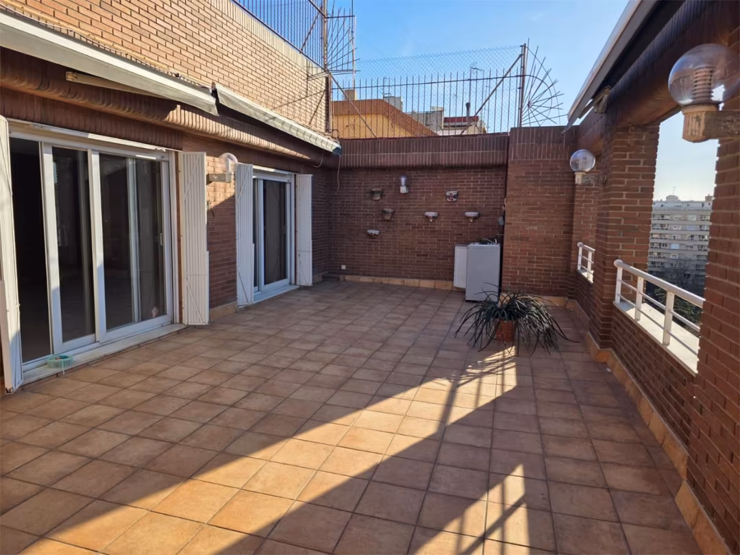 Ático en  Carrer de Jesús 61 - Foto 2