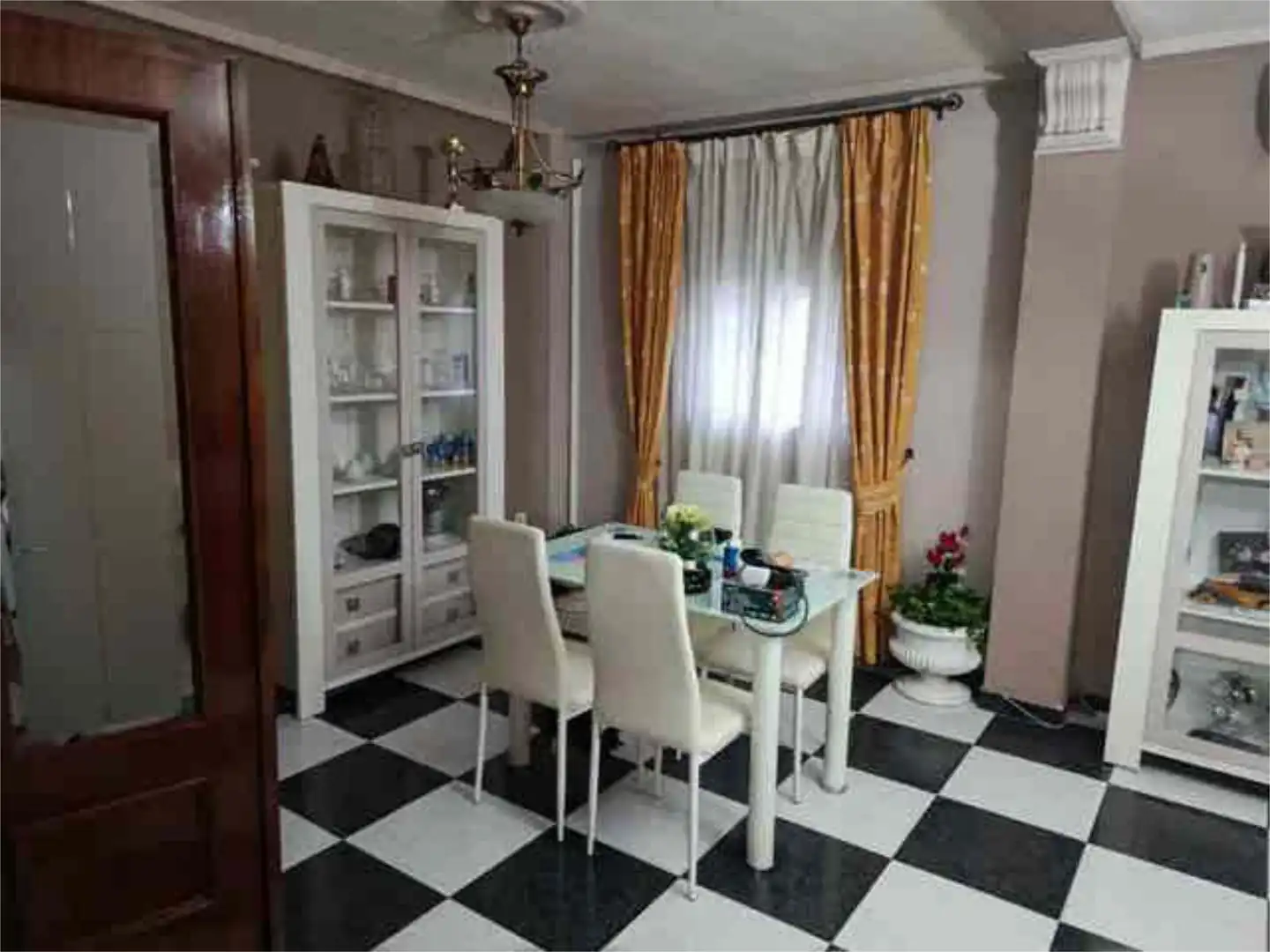 Piso en barrio - Foto 3