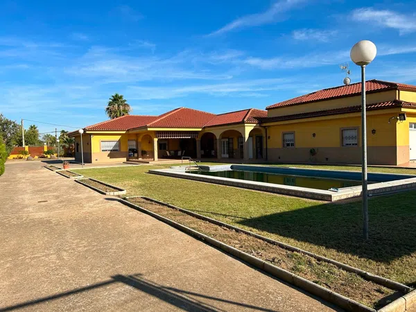 Casa o chalet independiente en Calle don benito s/n - Foto 2
