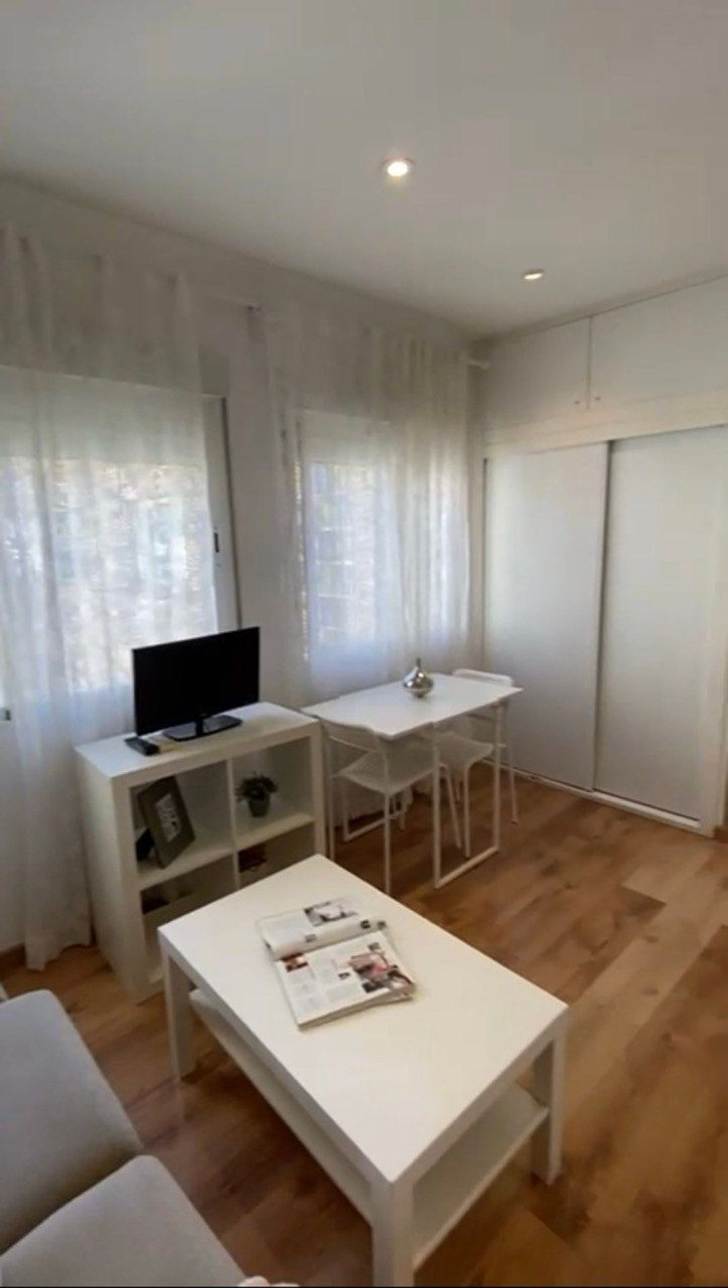 Estudio en Calle de Juan Giner, 19 - Foto 8