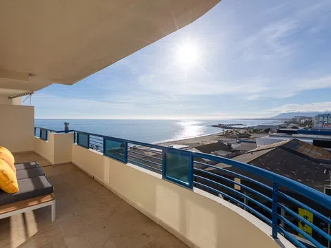 Piso en avenida Principe Salman, 2