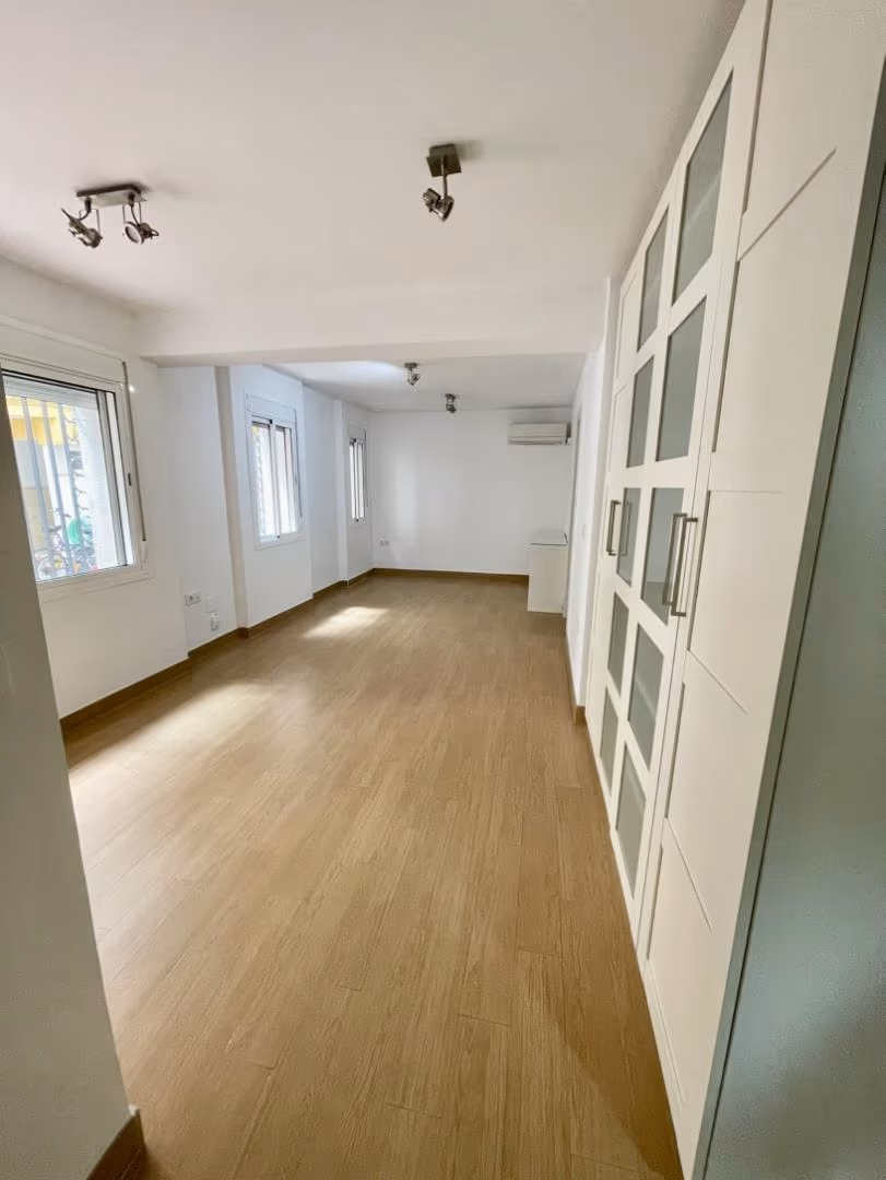 Piso en  Calle Antonio Salado 14