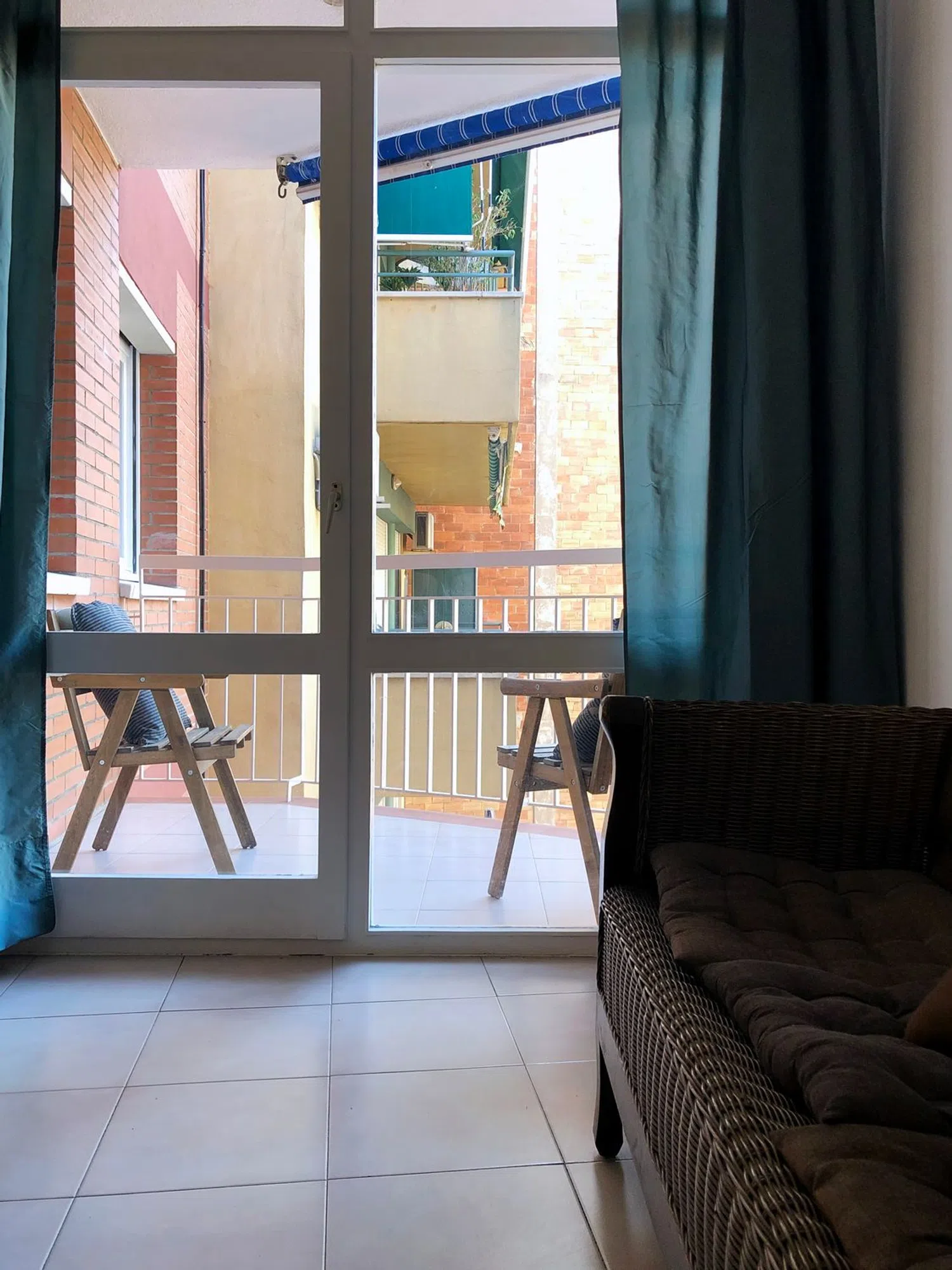 Piso en calle de Cartagena, 171