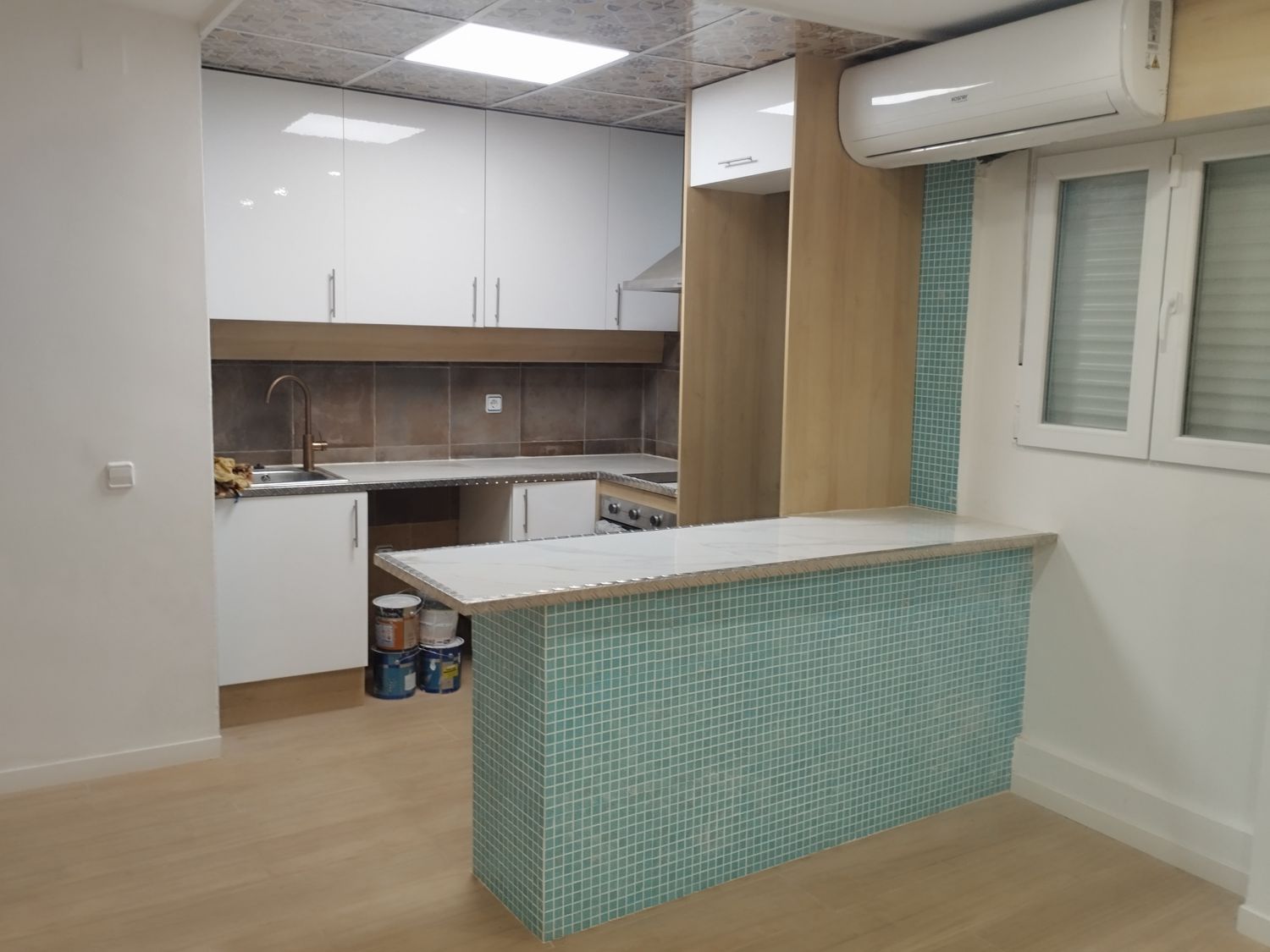 Piso en avenida mare de deu del port, 403 - Foto 1