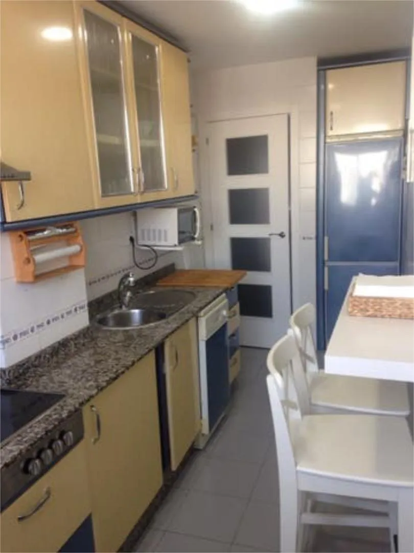 Piso en Los Bermejales - Foto 2