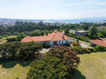 Chalet en Vilagarcía de Arousa - Foto 1