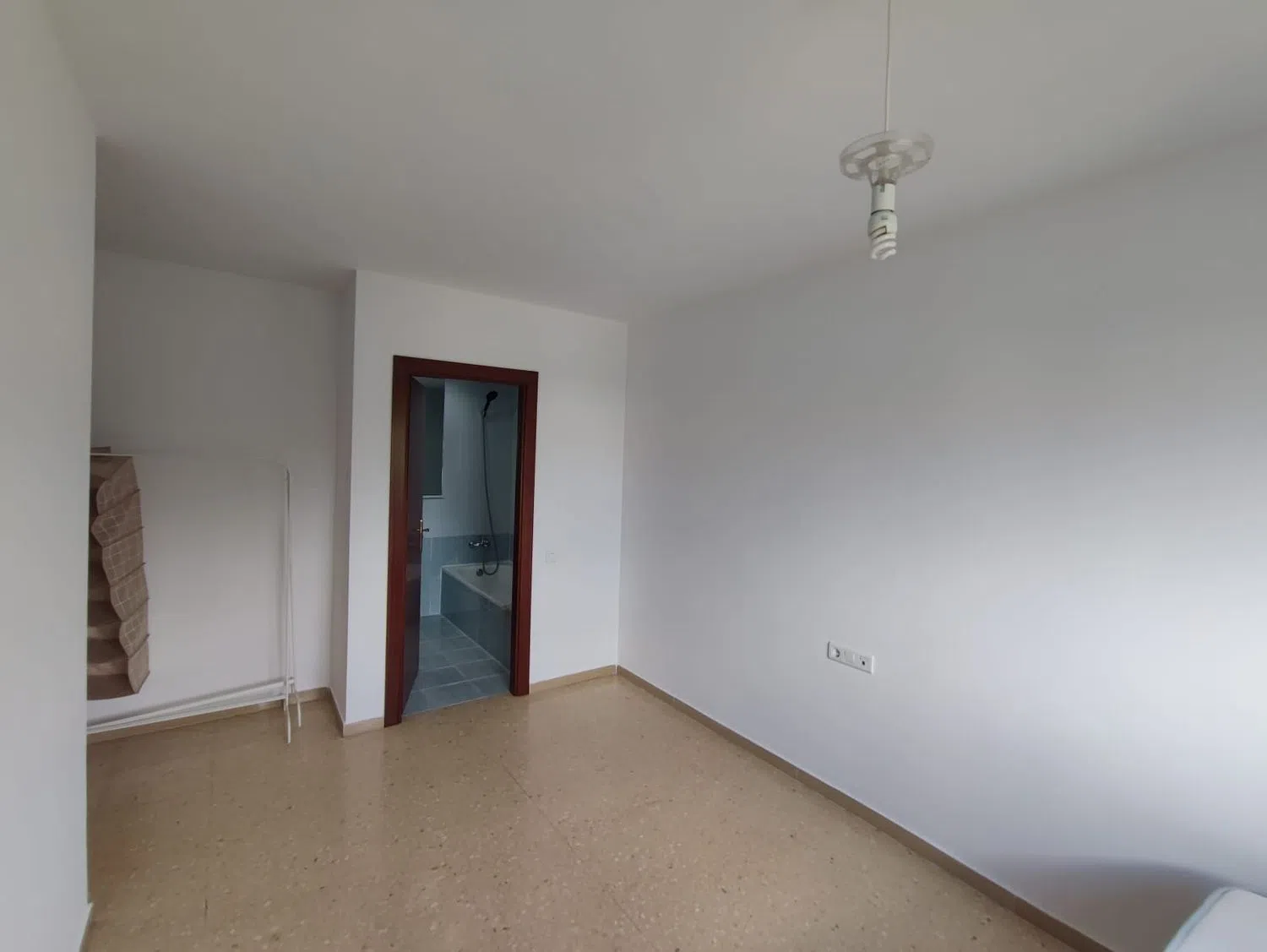 Piso en calle de Sarajevo, 143 - Foto 12
