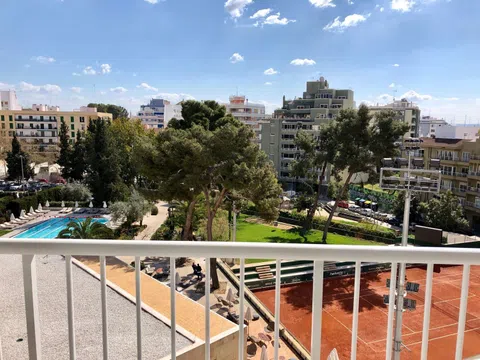 Piso en calle de Bernareggi, 8