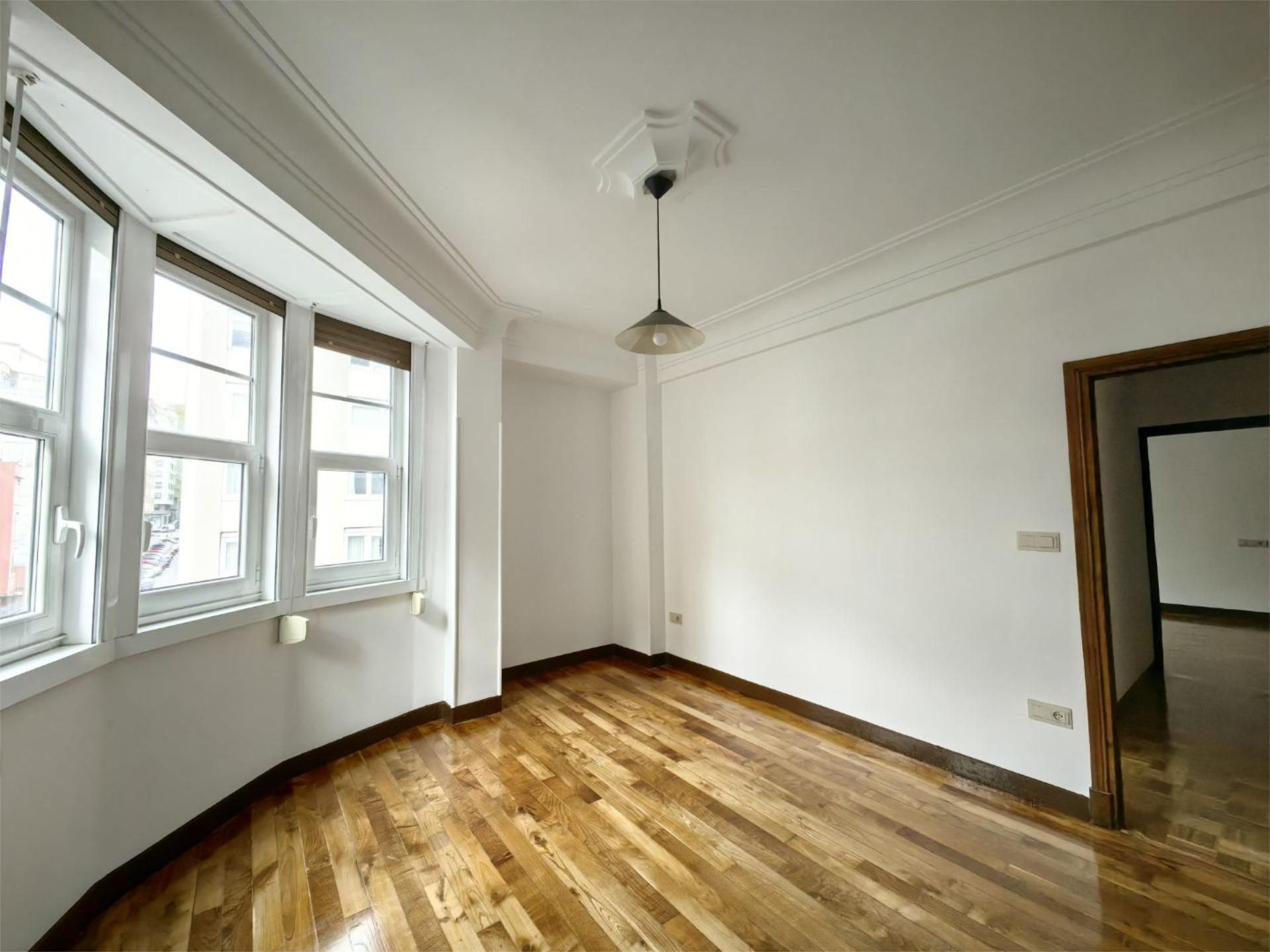 Piso en  Rúa Marcial del Adalid 8 - Foto 4