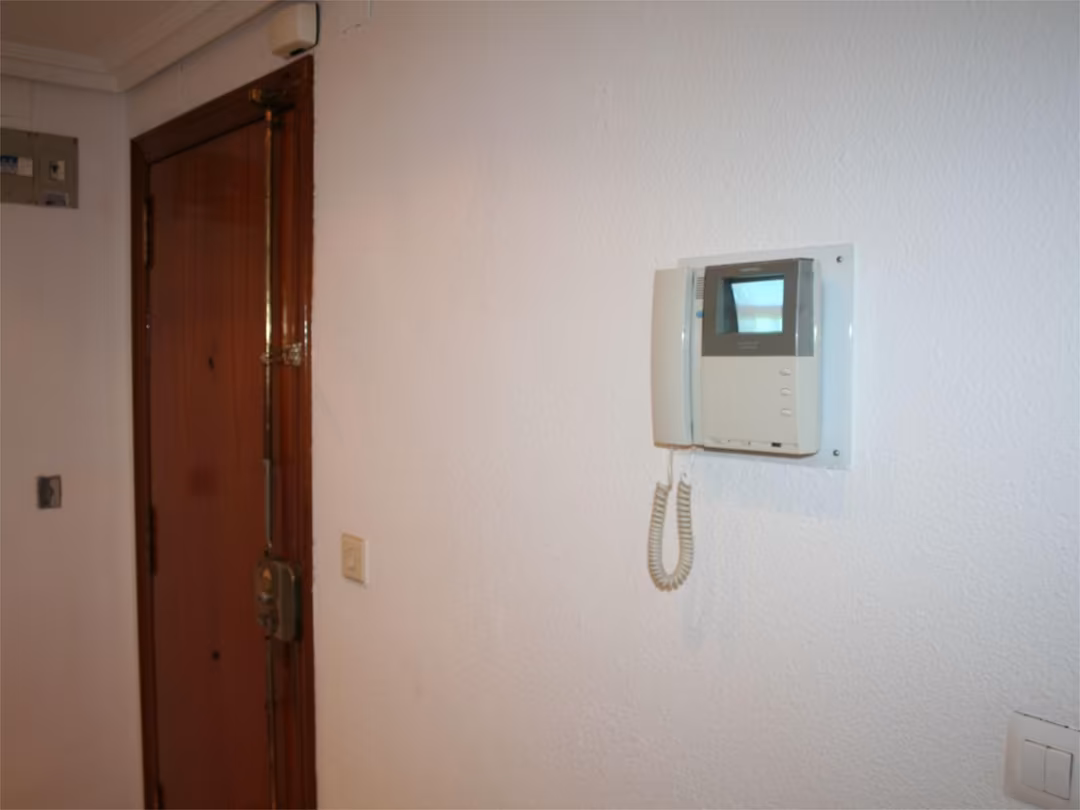 Piso en  Avinguda de Blasco Ibáñez 134 - Foto 8