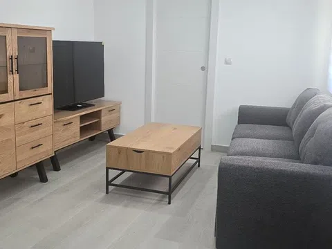 Piso en calle Poeta Cristóbal Sarmiento, 1