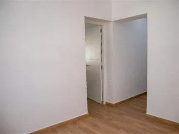 Piso en Zona Hipercor - Foto 5