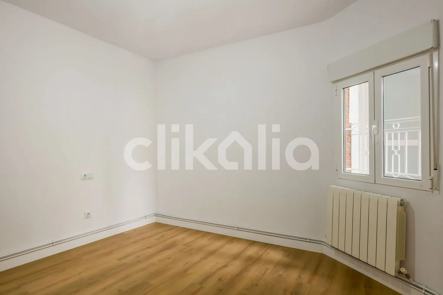 Piso en avenida Reyes Católicos - Foto 13