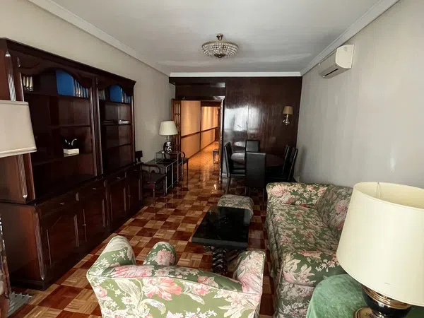 Piso en calle de Cavanilles, 33