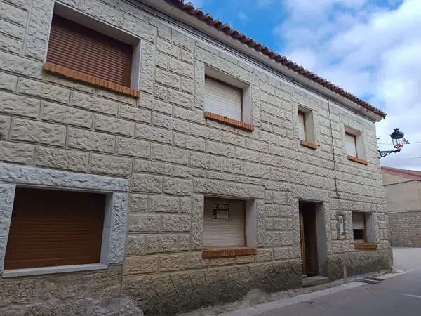 Casa de pueblo en Calle Santa Marina, 11 D - Foto 1
