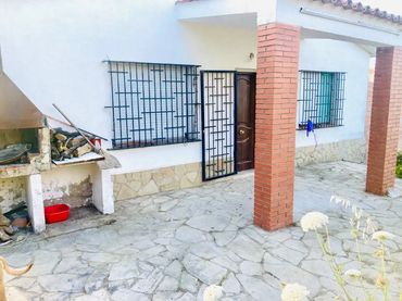 Chalet en  Carrer de les Assutzenes 21 - Foto 1