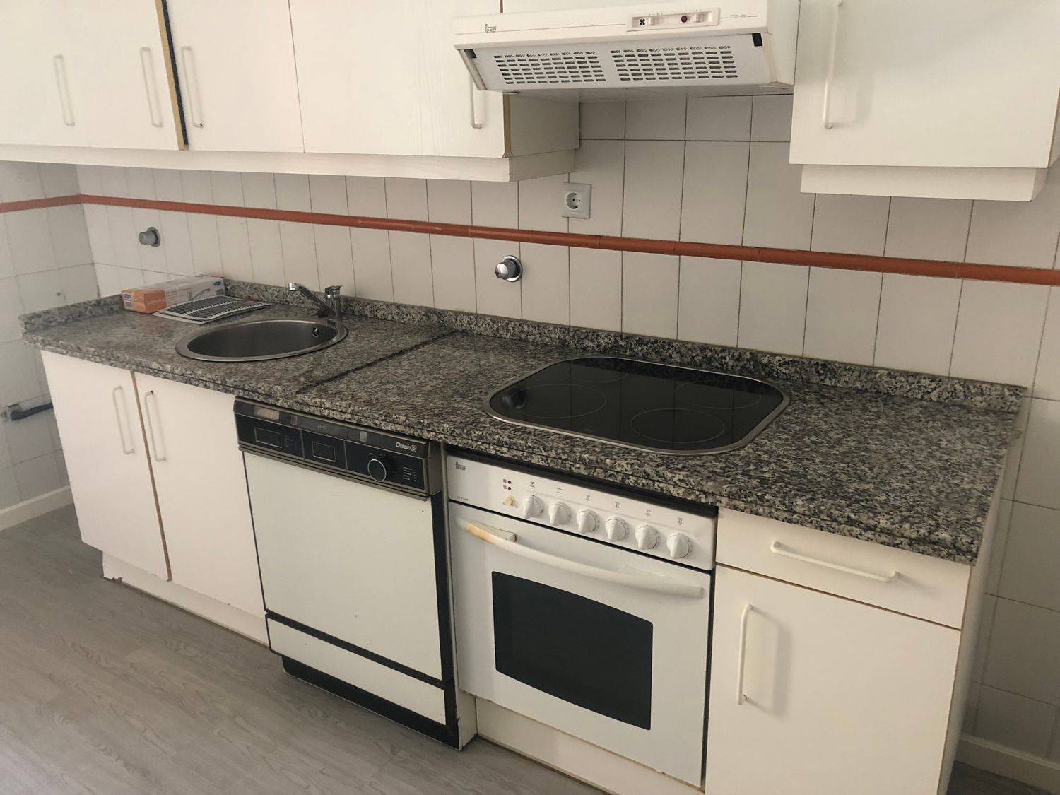 Piso en calle Aniceto Sela, 1 - Foto 1