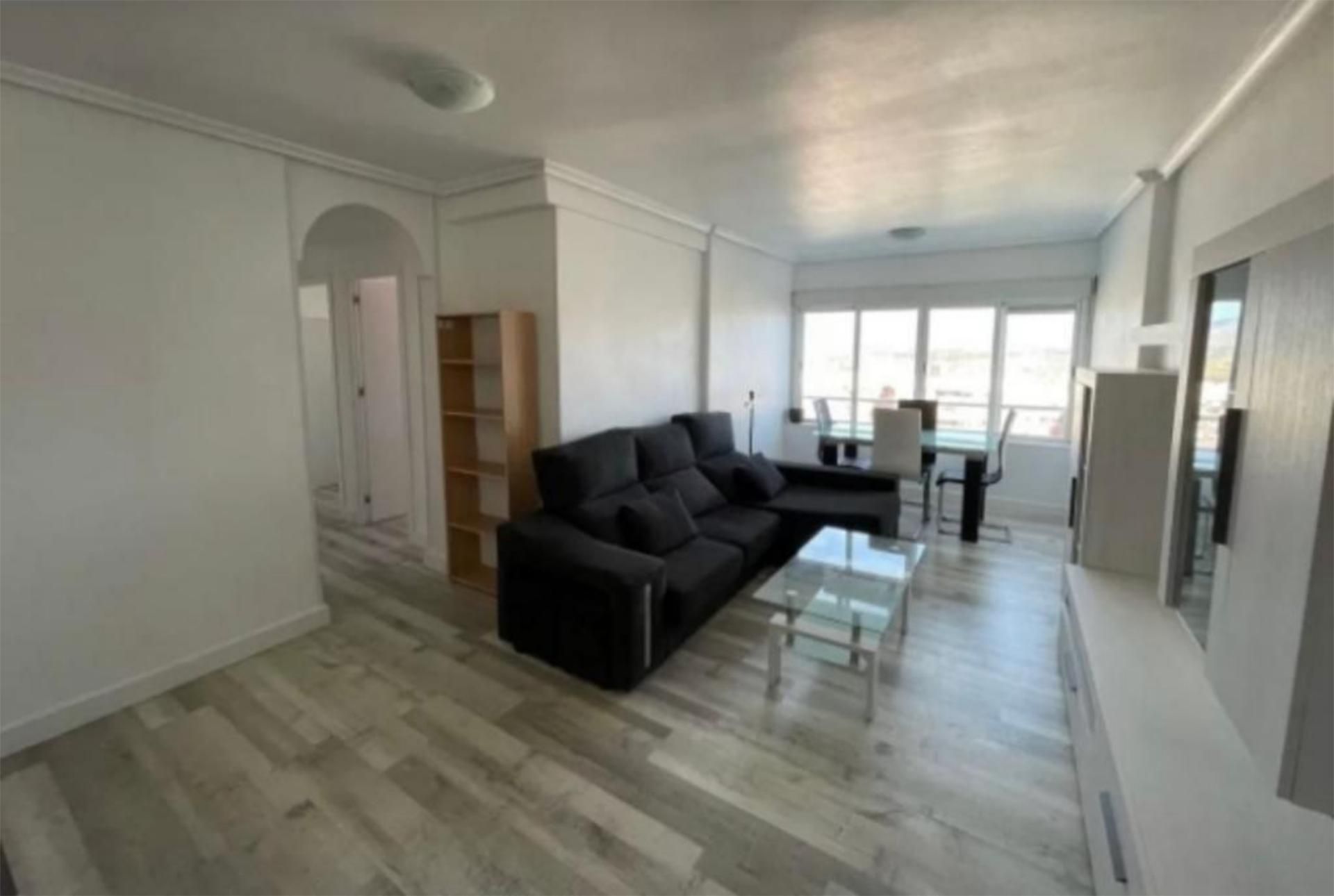 Piso en  Calle Pintor Pedro Camacho 17 - Foto 1