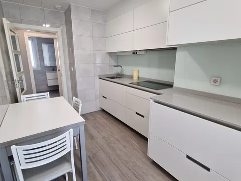 Piso en avenida de Pedralonga, 34
