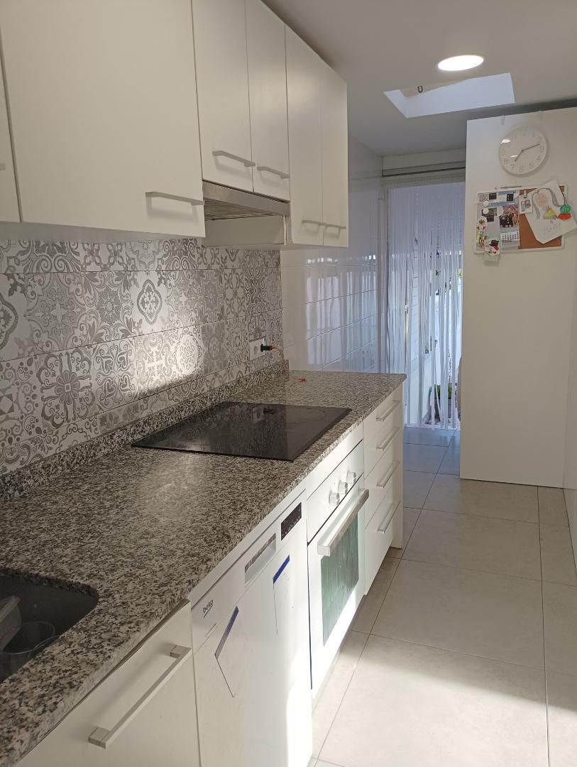 Casa adosada en  Calle Monte de Santa Pola 35 - Foto 21