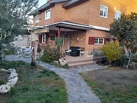Casa independiente en Urbanización Nido del Águila, 68