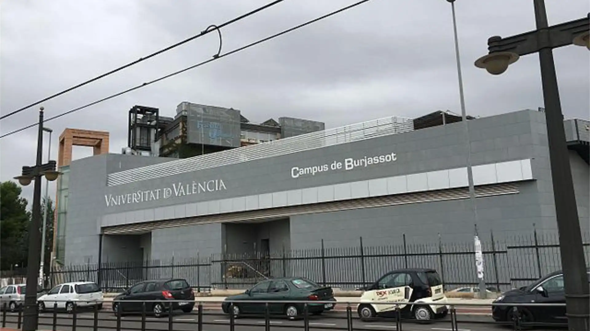 Piso en  Avenida Rajolar 10 - Foto 1