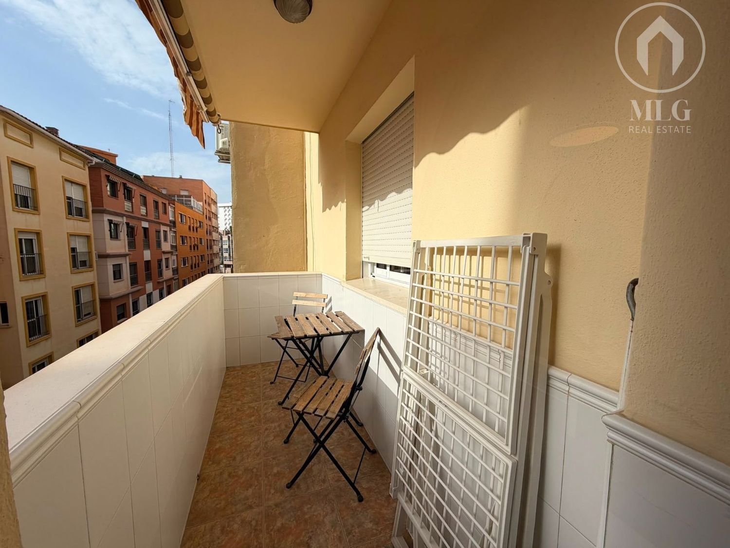 Piso en Calle José Bisso, Girón - Las Delicias - Pacífico - Foto 3
