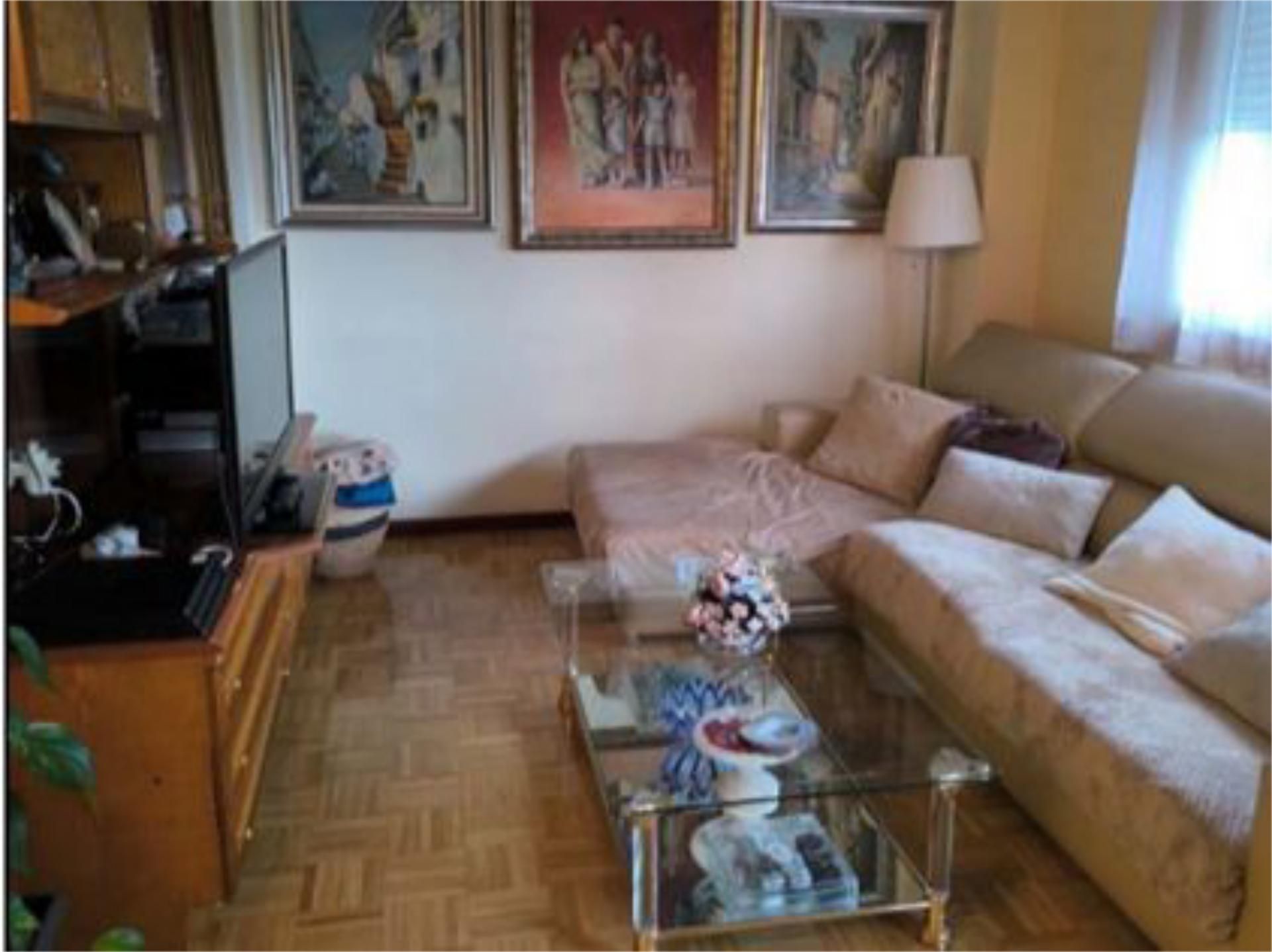 Piso en  Plaza del Moro Almanzor 12 - Foto 5