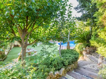 Chalet en  Carrer de l'Alt Camp 1 - Foto 6