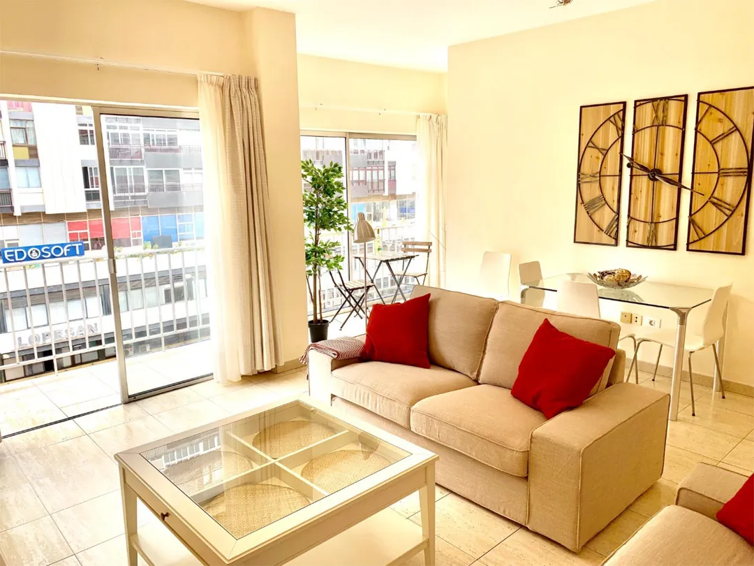 Piso en  Paseo Chil 310