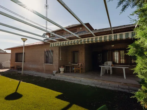 Casa o chalet independiente en Calle Cedillo, 8 - Foto 1