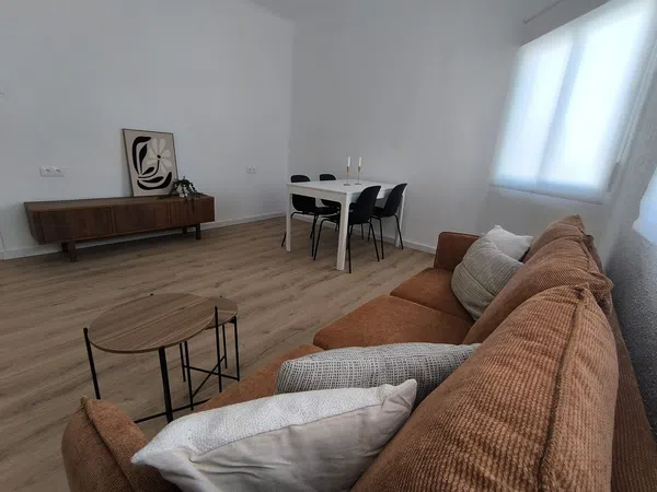 Piso en calle Cristóbal Colón, 39 - Foto 2