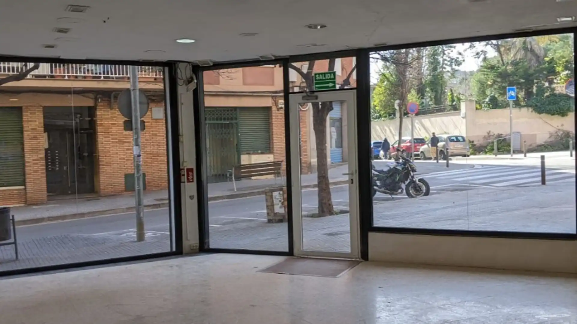 Local comercial en  Carrer de la Llibertat 14 - Foto 2