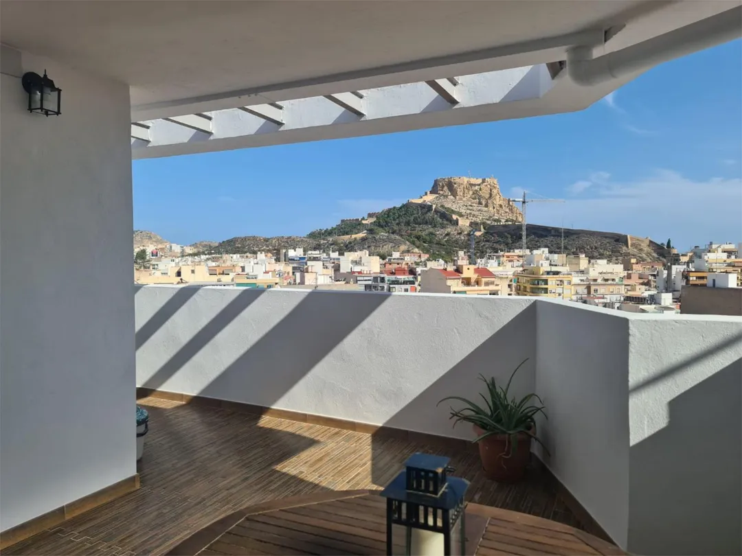 Piso en  Carrer Poeta Carmelo Calvo 5 - Foto 2