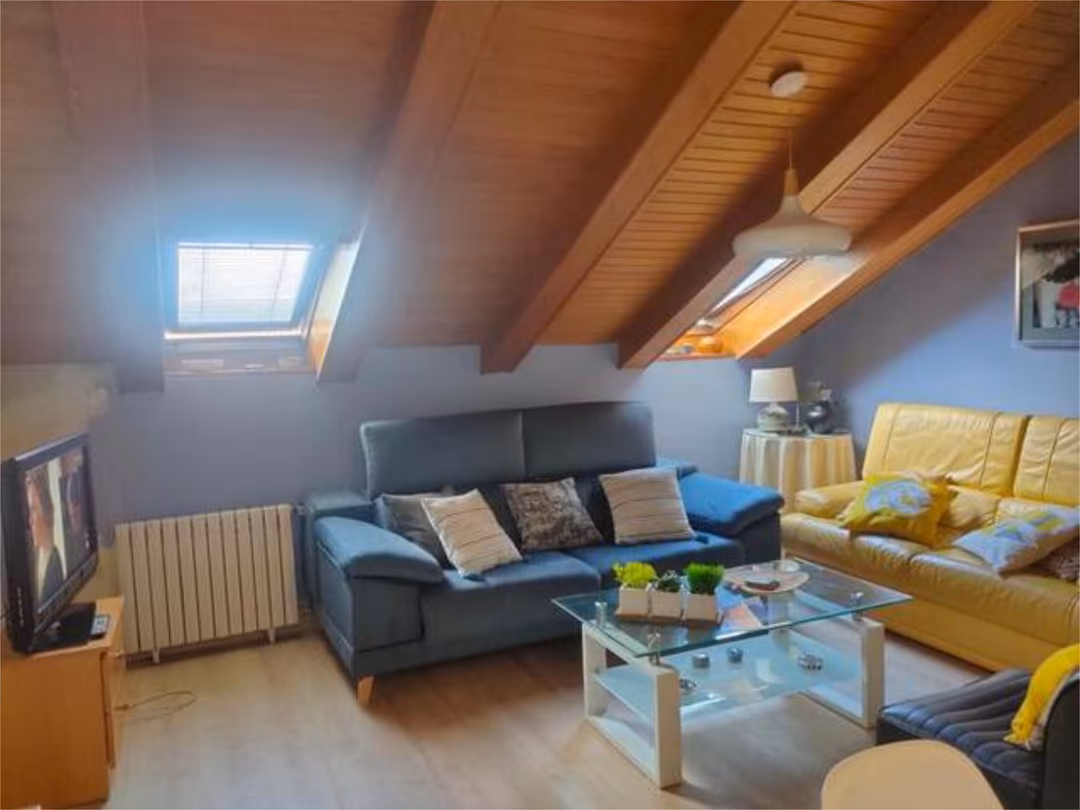 Piso en Plaza de Galicia - Foto 2