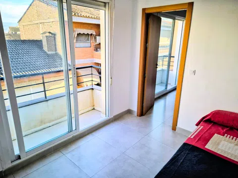 Piso en calle Madrid, 2