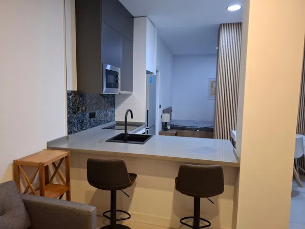 Estudio en avenida de Carlos III, 42 - Foto 1