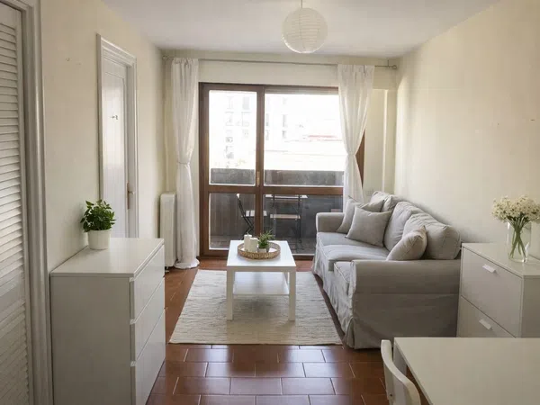 Piso en calle de Viriato, 2