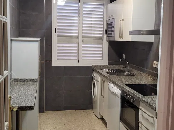 Chalet adosado en Calle Cielo, 3, Alcalde L. Uruñuela - Palacio de Congresos - Foto 9