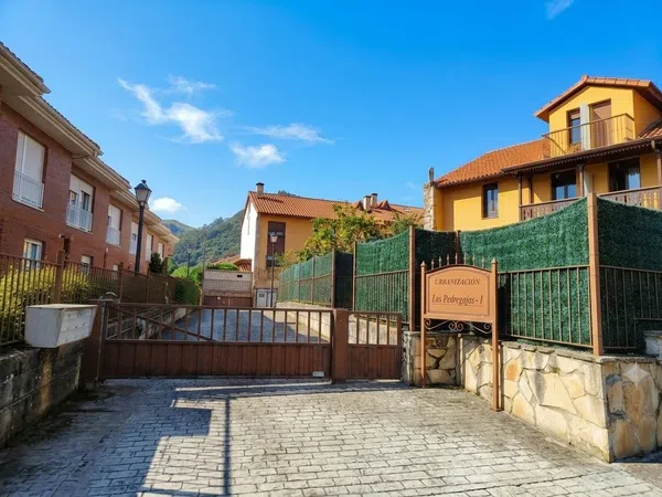 Chalet adosado en Urbanización Las Pedregajas, 1 - Foto 1