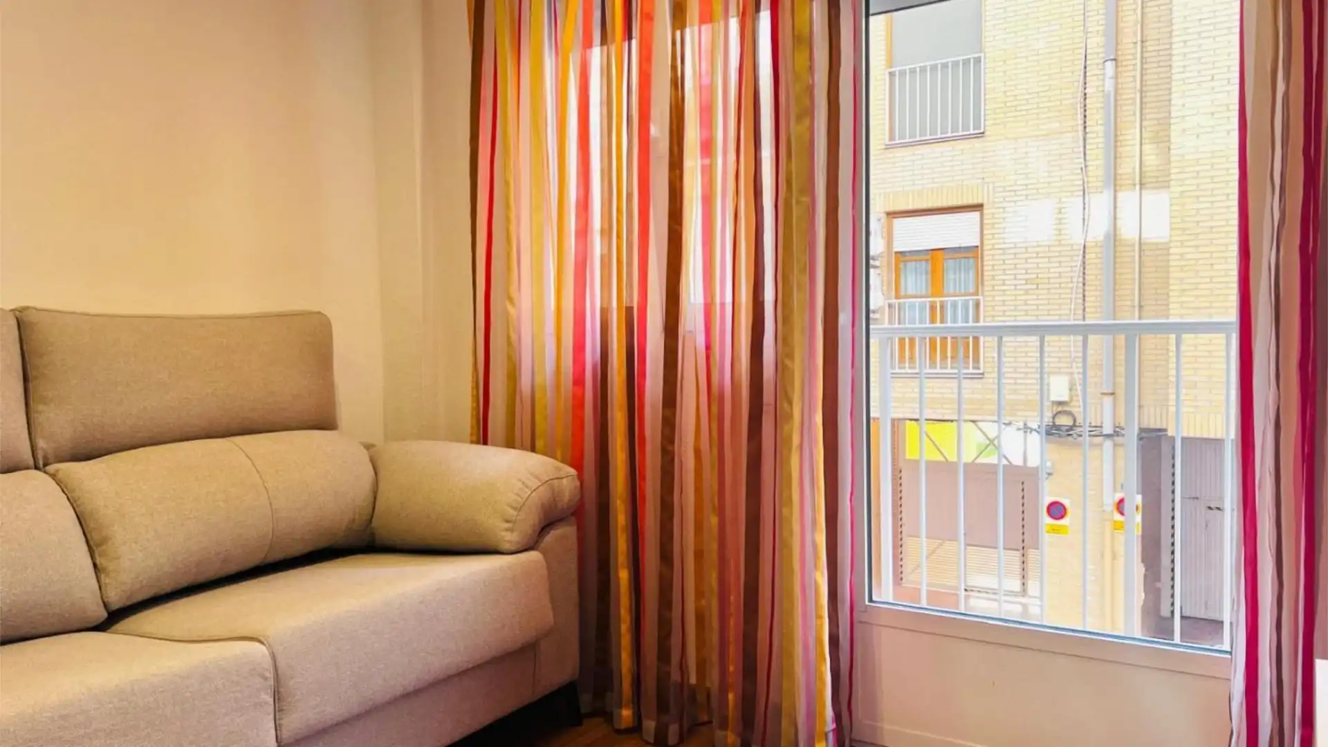 Piso en  Carrer de Font i Quer 7 - Foto 2