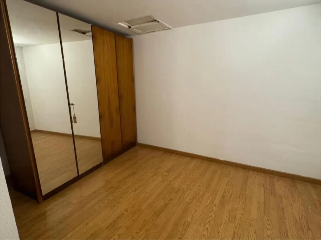 Piso en  Carrer de Joan Maragall 2 - Foto 4