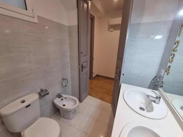 Piso en Centre - Passeig i Rodalies - Foto 17