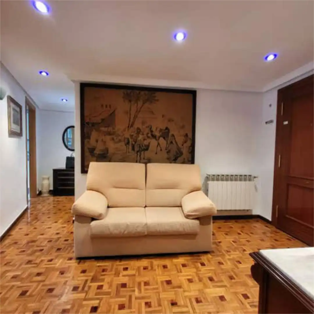 Piso en San Pedro y San Felices - Foto 3
