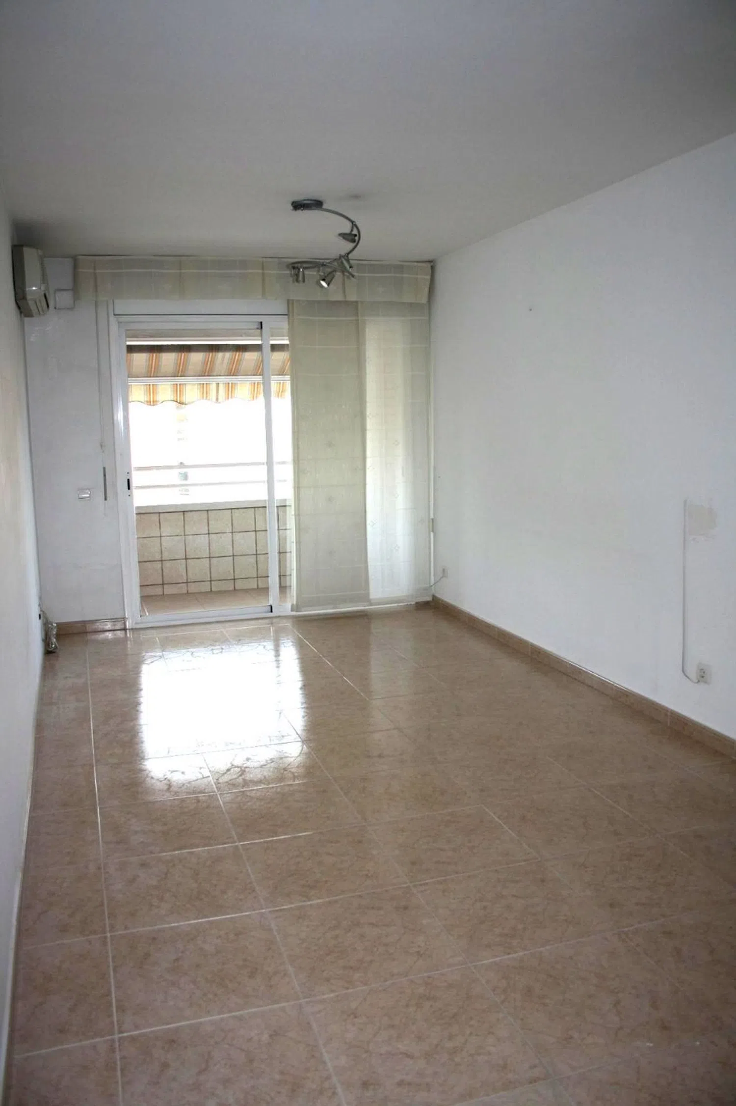 Piso en avenida de l'Estatut, 80