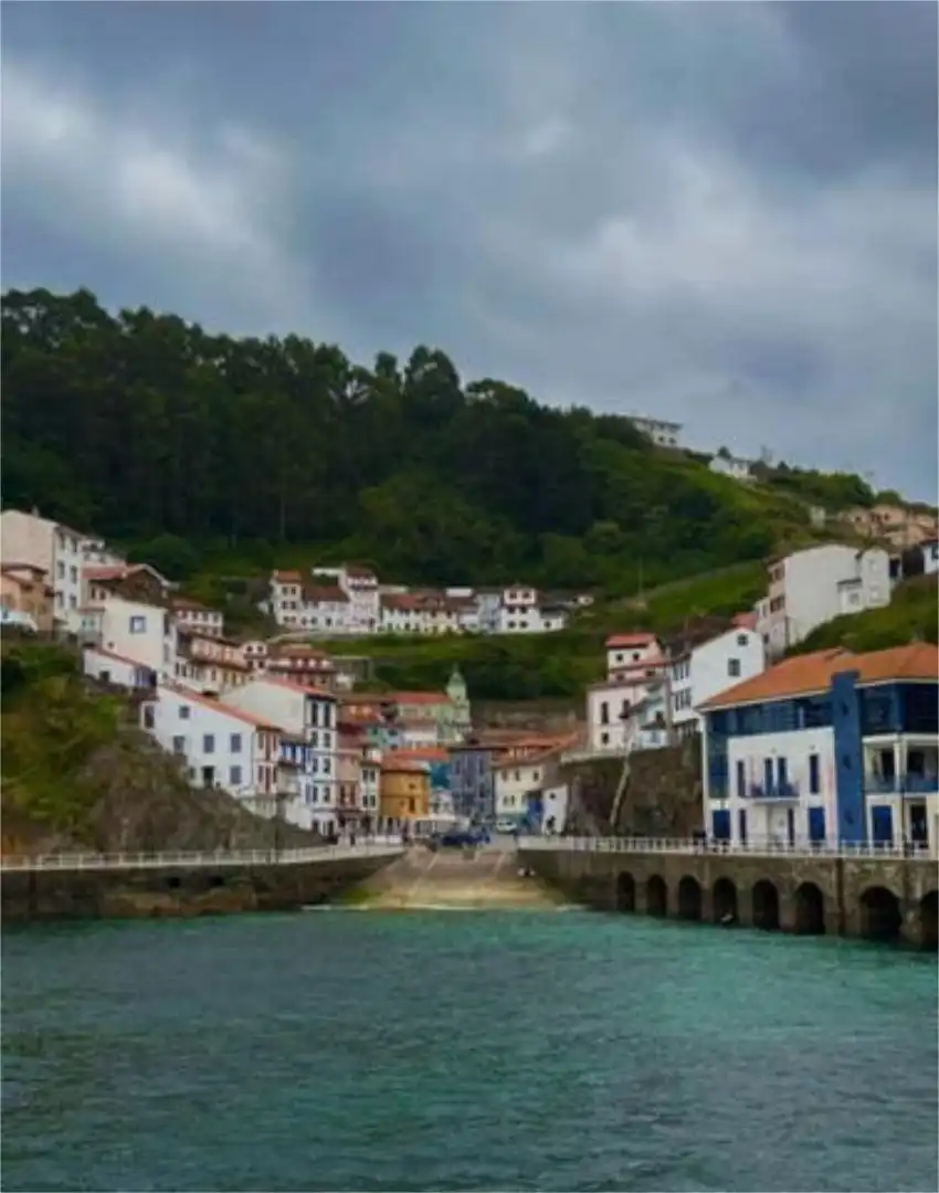 Casa adosada en Cudillero - Foto 9