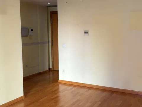 Piso en calle de la genciana, 21