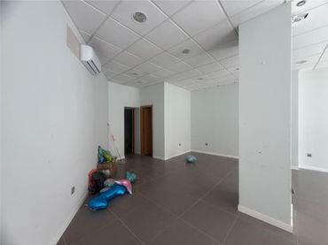 Local comercial en San Juan Pueblo - Foto 4